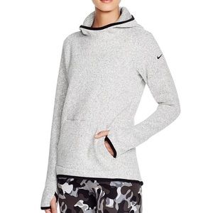 NIKE Women's Grey & Black Therma Fit Fleece Hoodie